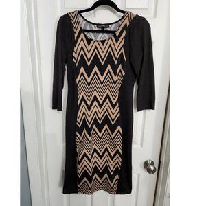 Chevron 3/4 sleeve scoop neck knit dress